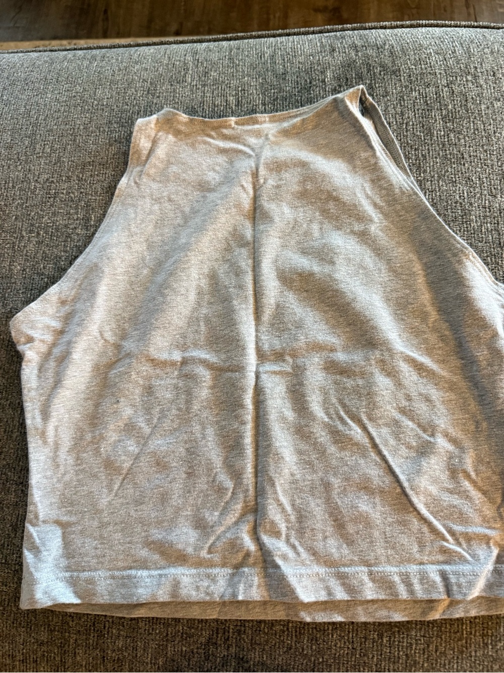 American Apparel Light Gray Cropped High Neck Tank - Picture 3 of 3